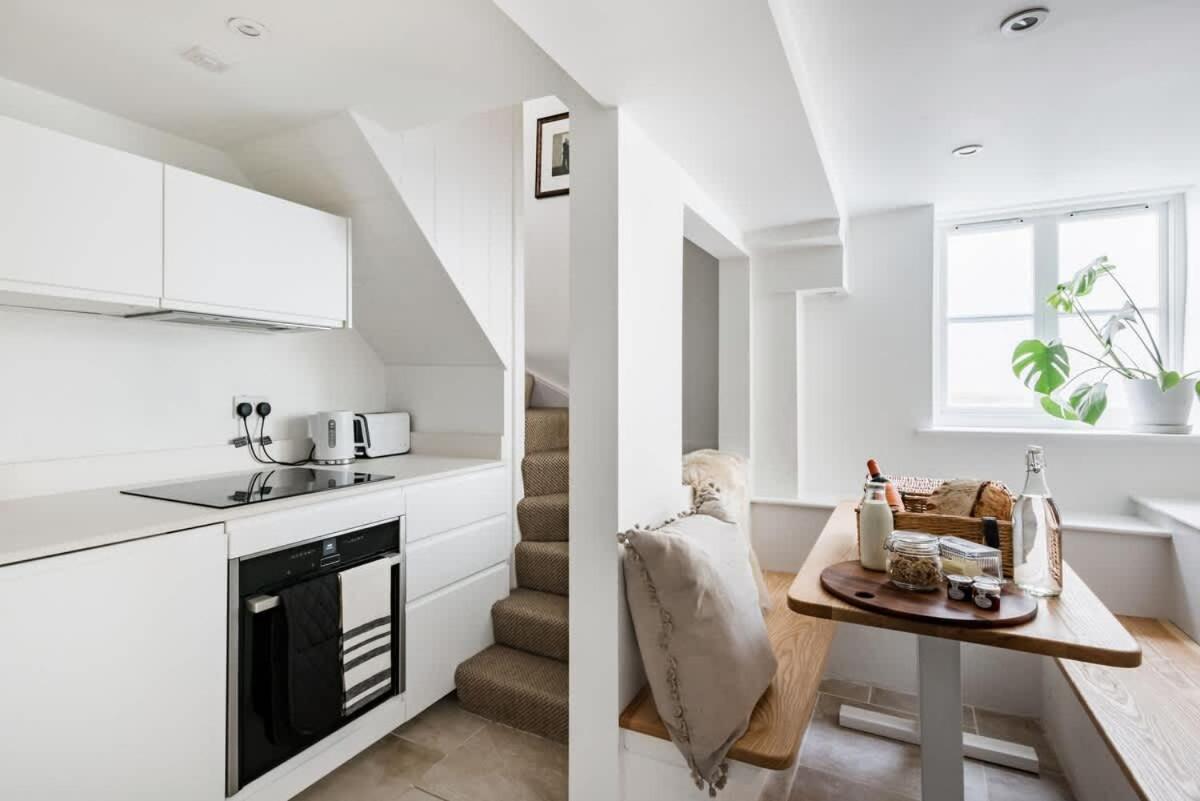Central Georgian Townhouse With Free Parking Бат Екстер'єр фото